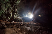 4天3晚美里市区 + 姆鲁山岩洞